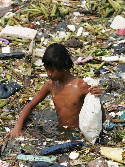 Water Pollution in Manila Bay,Philippines | Pollution Image Info