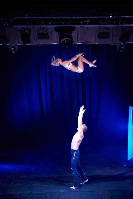 Acrobatic & hand-to-hand lifts | Party entertainments French Riviera