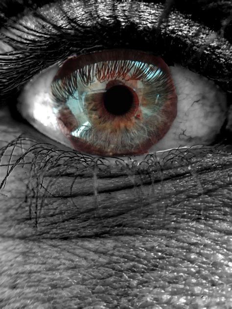 hypnotising eye?? | Eyes