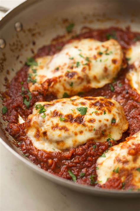 30 Minute Mozzarella Chicken in Tomato Sauce Recipe | Little Spice Jar