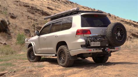 ROH Assault wheels | 200 Series LandCruiser wheels - YouTube