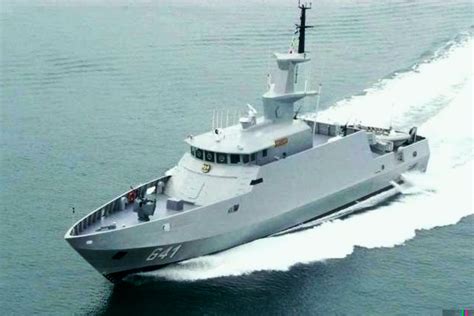 Rudy's Blog: Kapal Perang TNI AL KRI Clurit (641) Indonesia