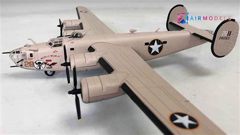 B-24 Liberator Bomber - Diecast Aircraft Model - YouTube