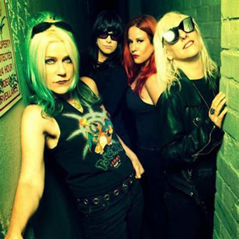 L7: best songs · discography · lyrics