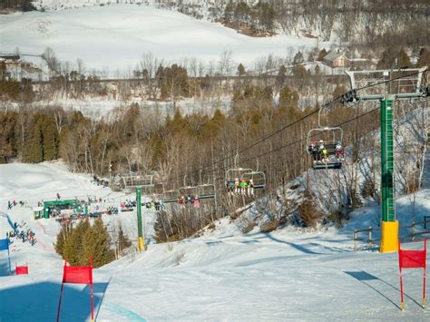 The 5 Best Ski Resorts Near Toronto, 2023/24