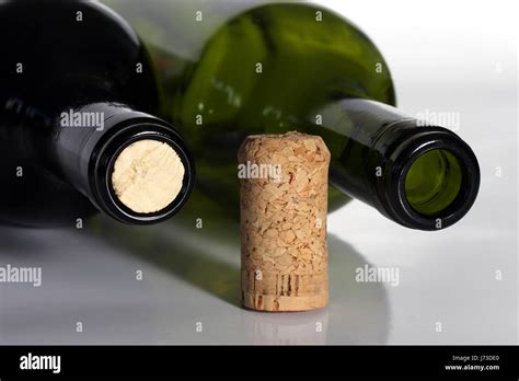 full bottle,empty bottle Stock Photo - Alamy