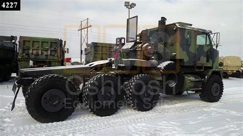 M1070 8x8 HET Military Heavy Haul Tractor Truck (TR-500-60) - Oshkosh Equipment