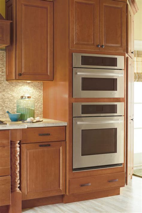 Double Oven Cabinet - Diamond Cabinetry