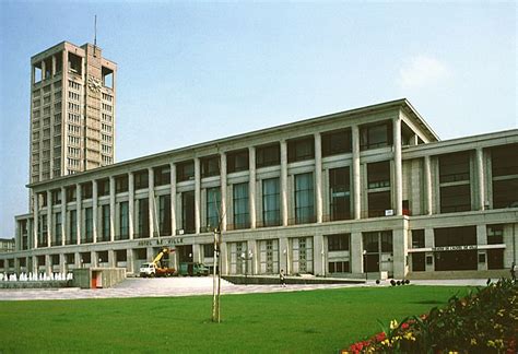 Town Hall, Le Havre, France, by Auguste Perret, 1957. | Town hall, House styles, Hall