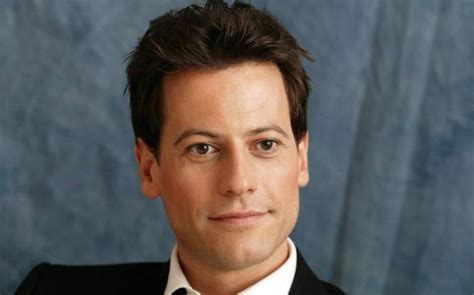 Ioan Gruffudd Body Measurements, Height, Weight, Shoe Size