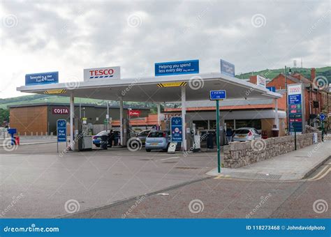 Tesco petrol station editorial stock photo. Image of refueling - 118273468