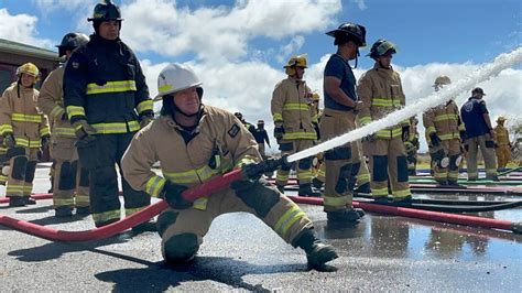 Firefighters from Hawaiian Islands train at Pōhakuloa Training Area ...