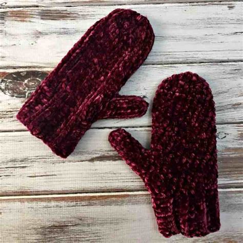 12 Velvet Yarn Crochet Patterns - CAAB Crochet