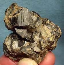 Wolframite: The mineral wolframite information and pictures | Minerals ...