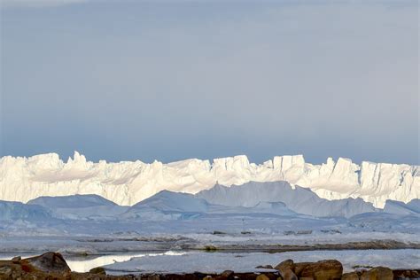 Newly Discovered Lake May Hold Secret to Antarctic Ice Sheet’s Rise and Fall - UT News