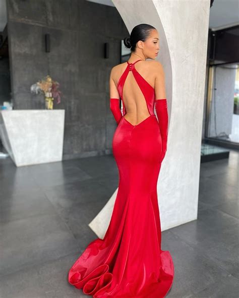 LS (@liastubllaofficial) • Instagram photos and videos | Red prom dress, Dresses, Prom dresses