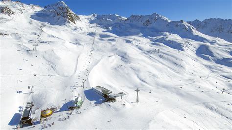 Obergurgl-Hochgurgl Ski Area: Skiing from November to May