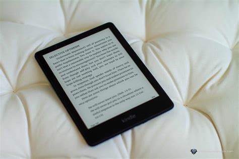 An upgrade to the already-amazing Kindle - Kindle Paperwhite Signature ...