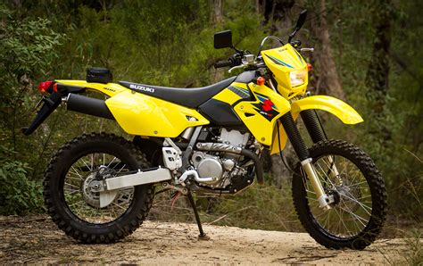 2017 SUZUKI DR-Z400E | Dirt Action