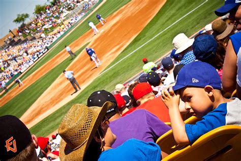Young Fan | Los Angeles Dodgers vs Texas Rangers - Camelback… | Flickr