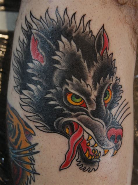 Fierce Wolf Tattoo Ideas - Flawssy