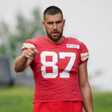 What Is Travis Kelce 40 Yard Dash? What Car Wash Does Travis Kelce Have ...