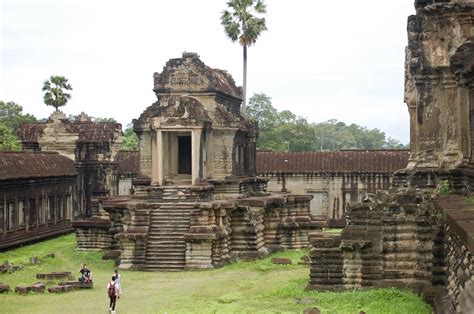 Siem Reap, Cambodia – The Travelling Holts