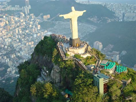 Visits 2 World: Christ the Redeemer in Rio de Janeiro, Brazil