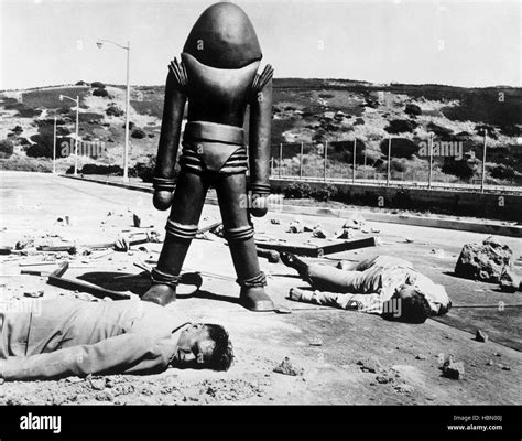 EARTH VS. THE FLYING SAUCERS, 1956 Stock Photo - Alamy