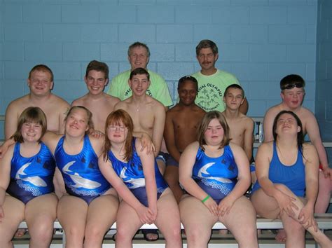 Rockdale County Special Olympics - Photo Gallery - 2005 Swim Team