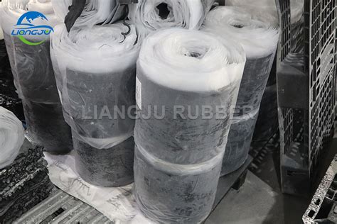 China NBR Rubber Compound Manufacturers and Suppliers - Liangju