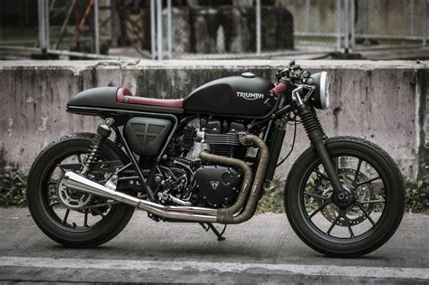 Hell Kustom : Triumph Street Twin By The Sports Custom