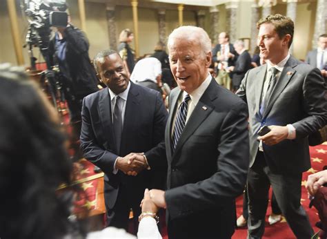 Joe Biden final Senate swearing-in: Jokes, smiles, and selfies