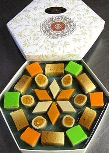 Diwali Sweets Gift Box, Indian Mithai, 2 Lbs, INDIAN MITHAI