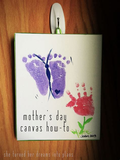 She Turned Her Dreams Into Plans: mother's day canvas how-to