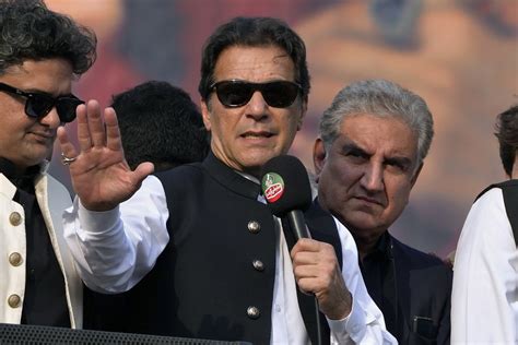 Pakistan anti-graft body arrests former Prime Minister Imran Khan | Daily Sabah