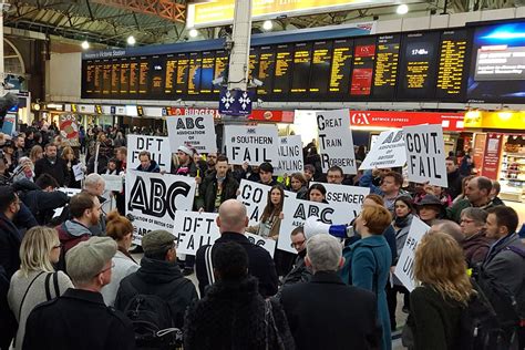 Southern Rail strike: Commuters set for more disruption as RMT union stages 30th strike | London ...