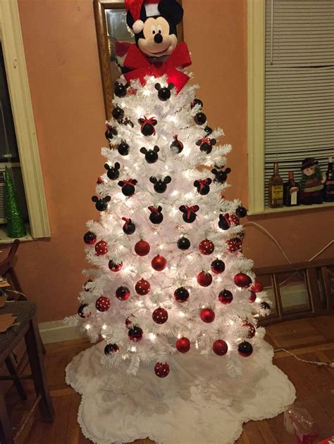 DIY Mickey Mouse tree The tree topper and all the ornaments were made by me. | Mickey mouse ...