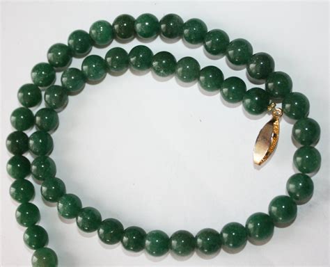 Vintage Jade Necklace Jadite Bead 1940s Jewelry by patwatty