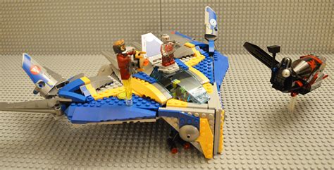 Bricks, Pix, and Panels: Lego Review: The Milano Spaceship Rescue