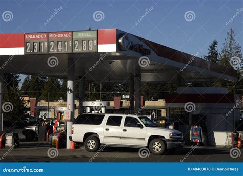 FRED MEYER GASOLINE editorial image. Image of economy - 48460070