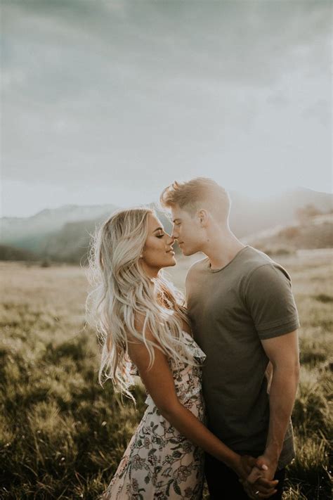 Blog - LOOKSLIKEFILM | Engagement photo poses, Couple photoshoot poses ...