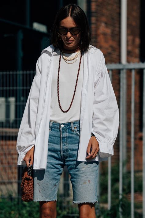 The white shirt in 10 summer looks | Vogue France