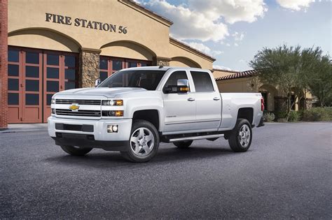 2015 Chevrolet Silverado Custom Sport HD is Pickup Truck Eye Candy ...