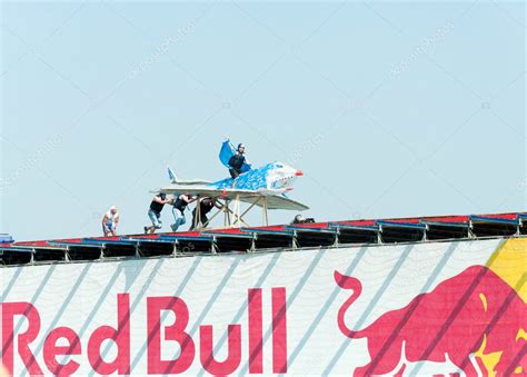 Red Bull Flugtag – Stock Editorial Photo © uroszunic #27133231