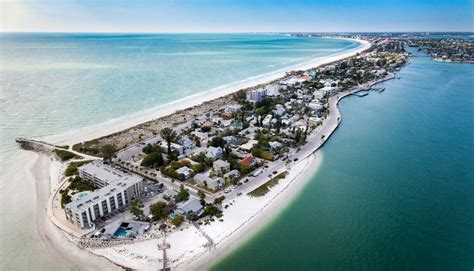 14 Prettiest Beaches in Tampa Florida - Florida Trippers