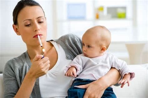 If You Started Smoking Again After Having a Baby, It's Probably Not Your Fault | CafeMom.com