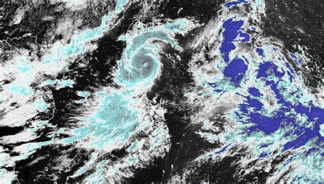 Signal No. 4 up due to Typhoon Goring; Haikui now a severe tropical storm - Travel to Philippines!