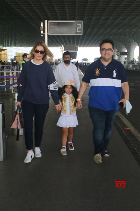 Adnan Sami With Family Spotted At Airport - Gallery - Social News XYZ