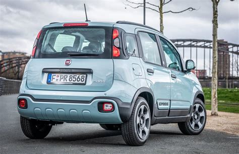 FIAT Panda Hybrid: Dimensioni, prezzi e interni - AutoScout24